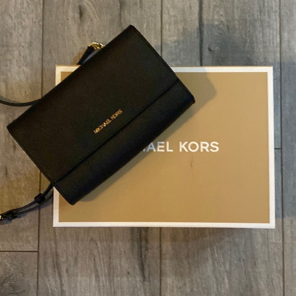 Michael Kors Leather Crossbody Bag